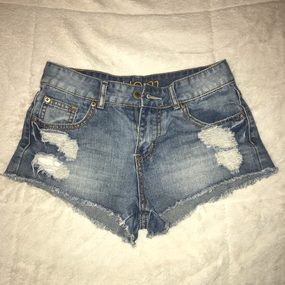Rue21 ripped jean shorts